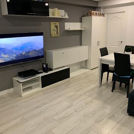 Alojamiento Los Guajes Gijon Exterior photo