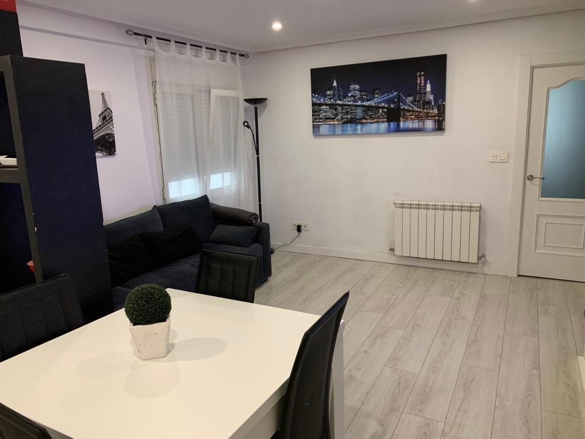 Alojamiento Los Guajes Gijon Exterior photo