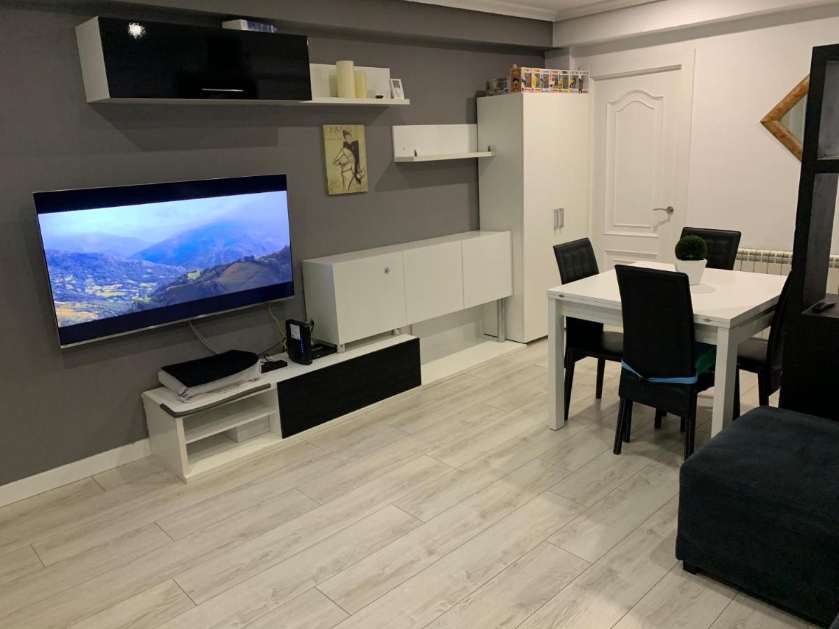 Alojamiento Los Guajes Gijon Exterior photo